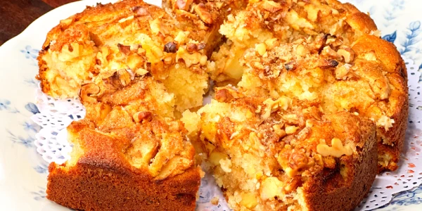 کیک سیب و گردو