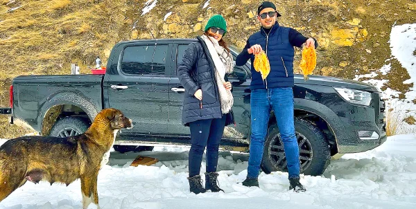 سفر به روستای آزادبر جاده چالوس و تجربه ماهی کبابی در دل طبیعت با جک T8